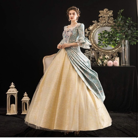 18th century Victorian dress - masquerade ball gown - Picture 3 of 6